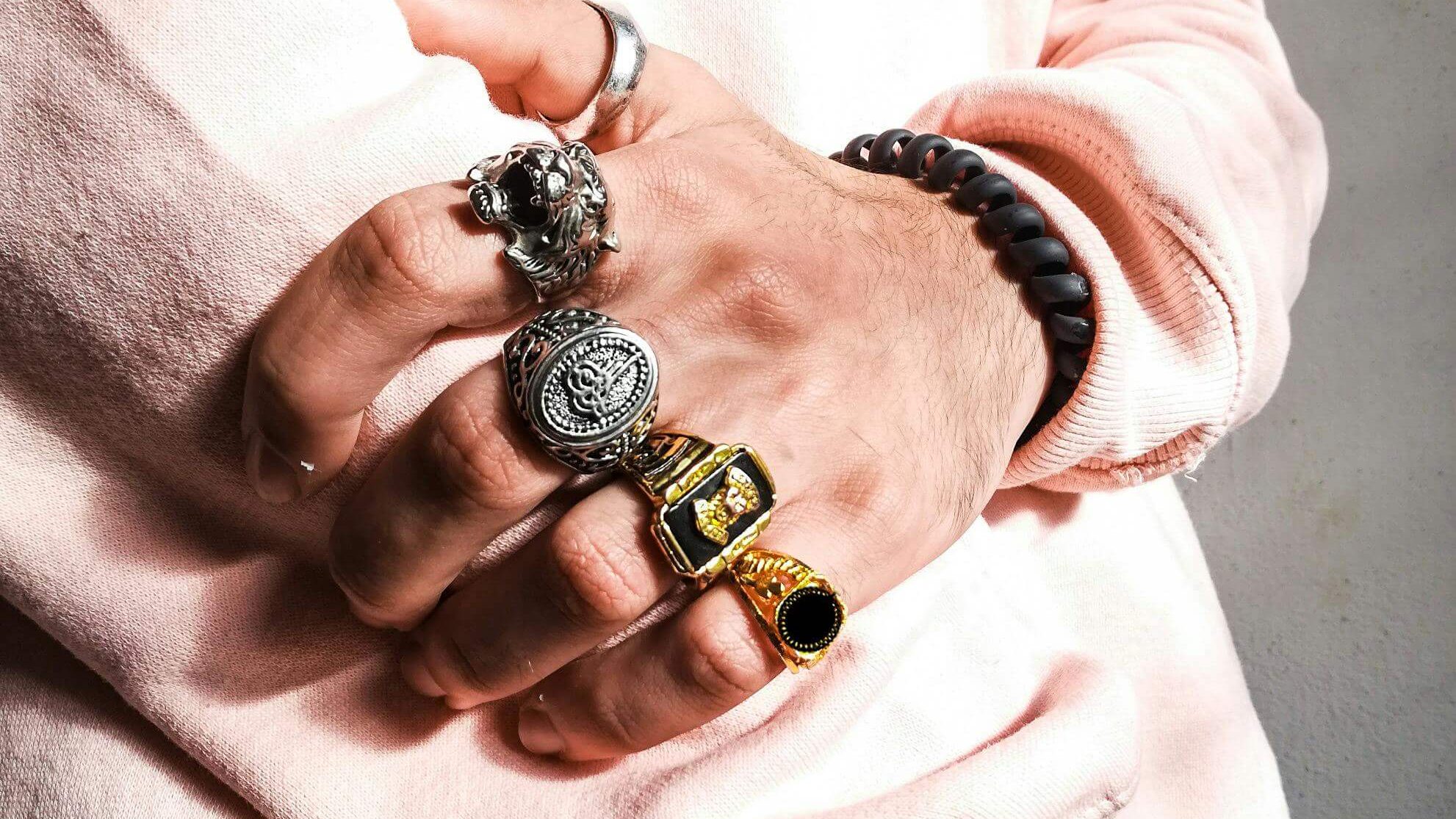 Männerschmuck, insbesondere Ketten
